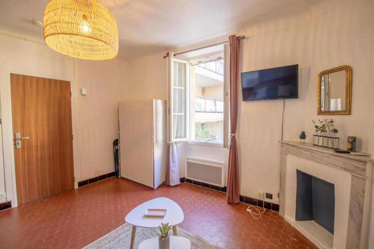 Suite Charabois Saint-Raphaël Екстериор снимка