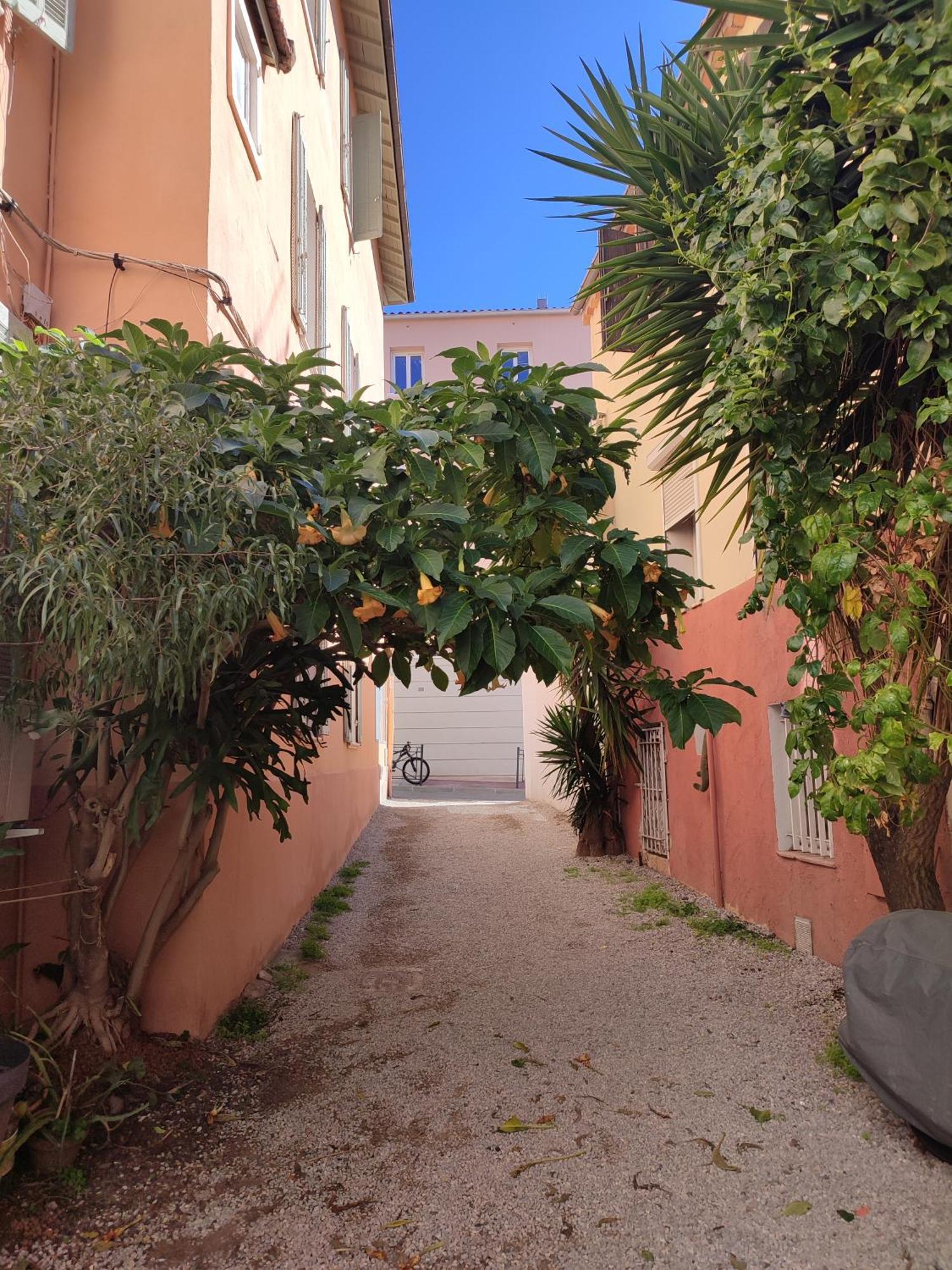 Suite Charabois Saint-Raphaël Екстериор снимка